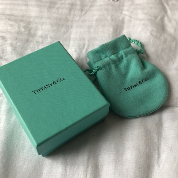 tiffany bracelet box